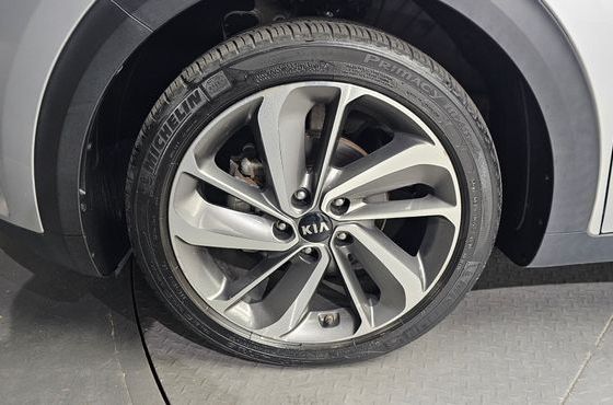 Kia Niro Noblesse — пробег 156 949 км — фото 5 из 5