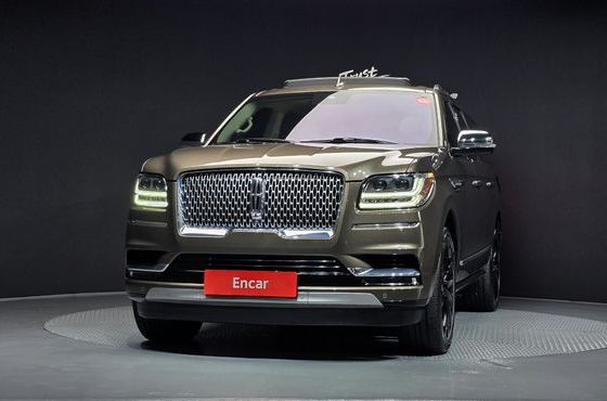 Lincoln Navigator 3.5L Black Label — пробег 58 790 км — фото 3 из 5