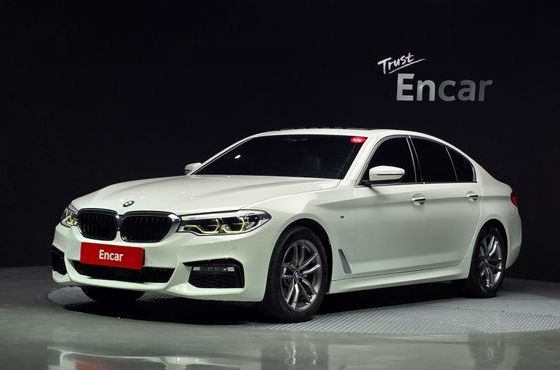 BMW 5-Series 520d xDrive M Sport Package Plus — пробег 132 151 км — фото 1 из 5