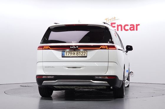 Kia Carnival Diesel 7-Seater Signature — пробег 108 383 км — фото 4 из 5