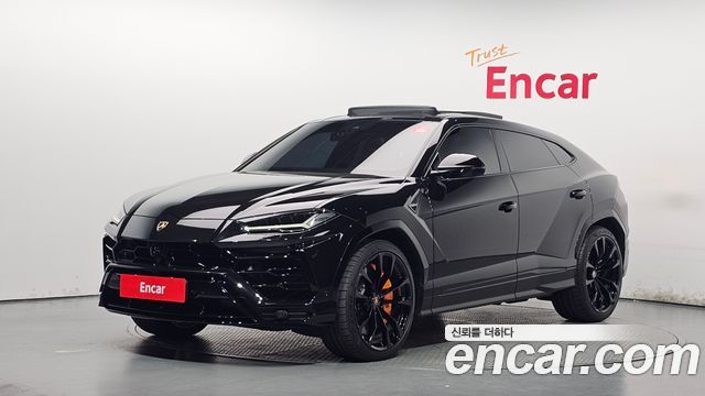 Lamborghini Urus 4.0 V8 — пробег 10 545 км — фото 1 из 5