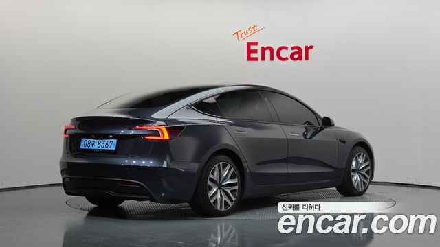 Tesla Model 3 Long Range AWD — пробег 21 514 км — фото 2 из 5