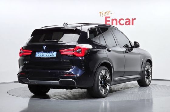 BMW iX3 M Sports — пробег 33 353 км — фото 2 из 5