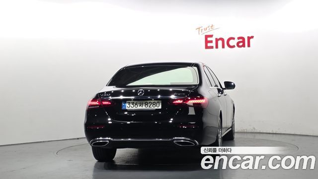 Mercedes-Benz E-Class E350 4MATIC Avantgarde — пробег 122 372 км — фото 4 из 5