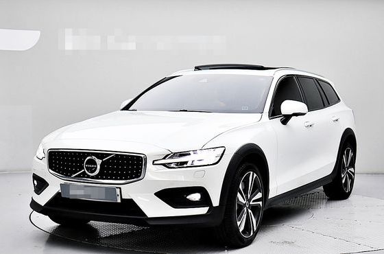 Volvo V60 T5 Pro AWD — пробег 99 108 км — фото 1 из 5