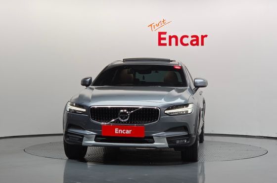 Volvo V90 T5 Pro AWD — пробег 165 500 км — фото 3 из 5