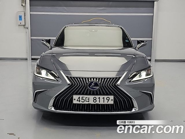 Lexus ES Luxury Plus — пробег 79 723 км — фото 1 из 5