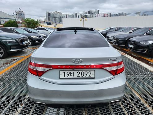 Hyundai Grandeur HG220 Diesel Premium — пробег 85 467 км — фото 5 из 5