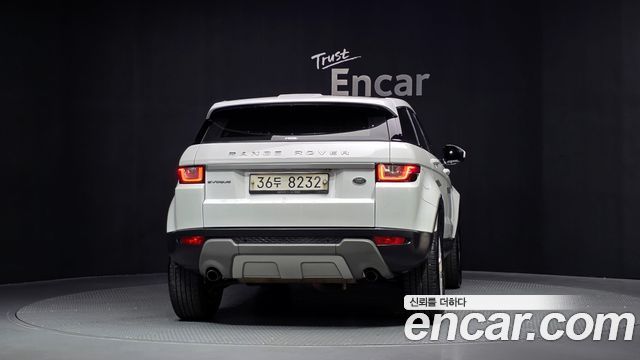 Land Rover Range Rover Evoque 2.0 TD4 SE — пробег 138 160 км — фото 4 из 5