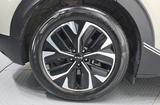 Kia EV6 Long Range Air — пробег 88 231 км — фото 5 из 5