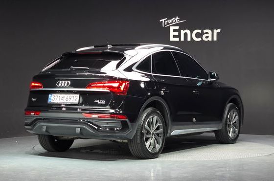 Audi Q5 40 TDI Quattro Sportback — пробег 51 325 км — фото 2 из 5