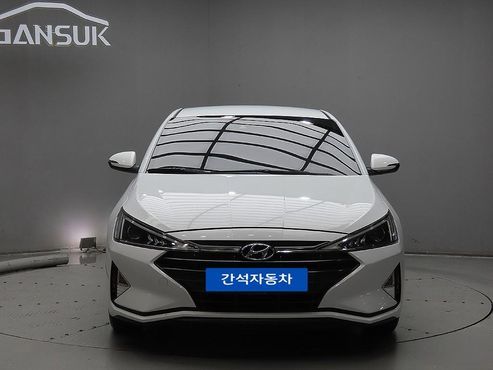 Hyundai AVANTE 1.6 Smart — пробег 38 547 км — фото 3 из 5