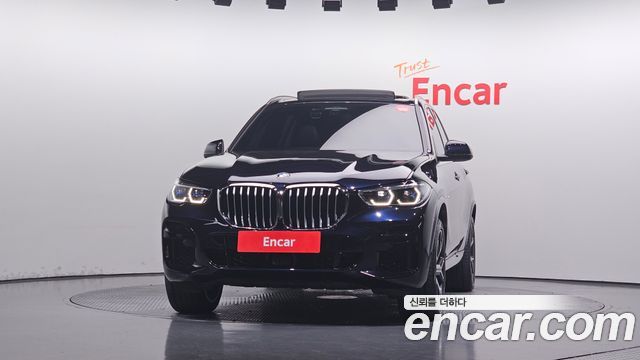 BMW X5 xDrive 30d M Sport — пробег 72 228 км — фото 3 из 5