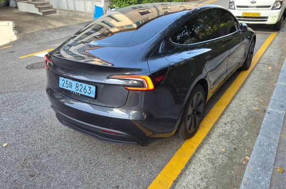 Tesla Model 3 Premium Long Range RWD — пробег 4 800 км — фото 4 из 5