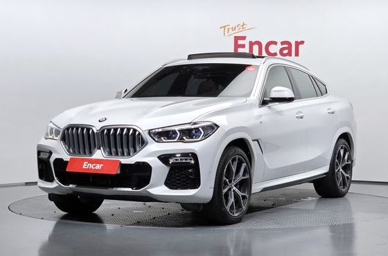 BMW X6 xDrive40i M Sport — пробег 43 112 км — фото 1 из 5