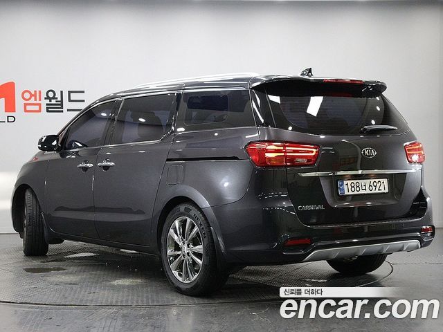 Kia Carnival из Кореи Encar