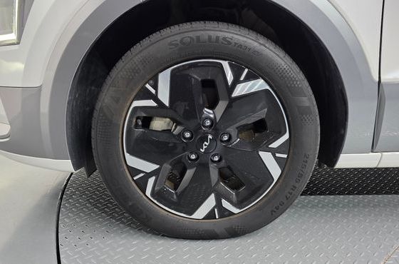 Kia Niro Earth — пробег 26 970 км — фото 5 из 5