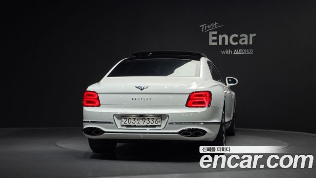 Bentley Flying Spur 4.0 — пробег 18 517 км — фото 4 из 5