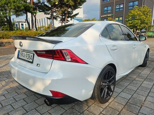 Lexus IS F-Sport XE30 — пробег 93 719 км — фото 5 из 5