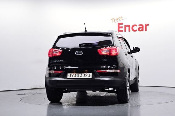 Kia Sportage Diesel 2WD TLX Deluxe — пробег 137 815 км — фото 4 из 5