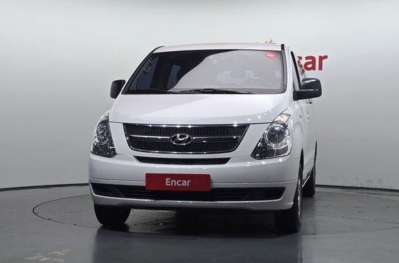 Hyundai Starex 12-Seater Wagon CVX Deluxe — пробег 123 576 км — фото 3 из 5