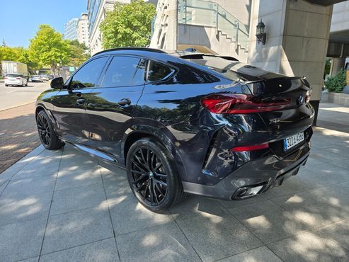 BMW X6 xDrive40d M Sport Pro — пробег 4 100 км — фото 2 из 5
