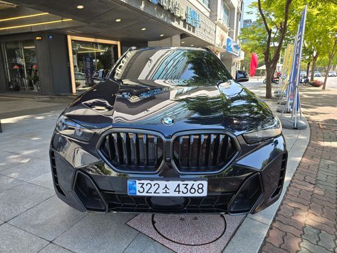 BMW X6 xDrive40d M Sport Pro — пробег 4 100 км — фото 3 из 5
