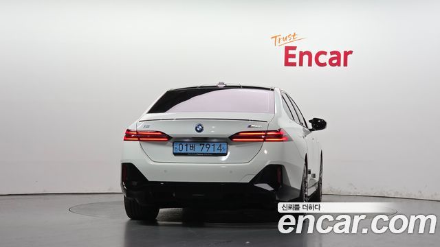 BMW i5 из Кореи Encar