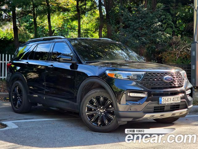 Ford Explorer 2.3 LimIted 4WD — пробег 54 000 км — фото 1 из 5