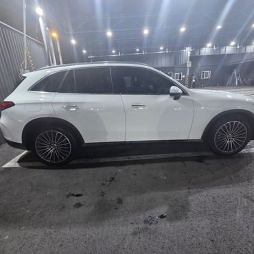 Mercedes-Benz GLC-Class GLC300 4MATIC AMG Line — пробег 5 280 км — фото 3 из 5