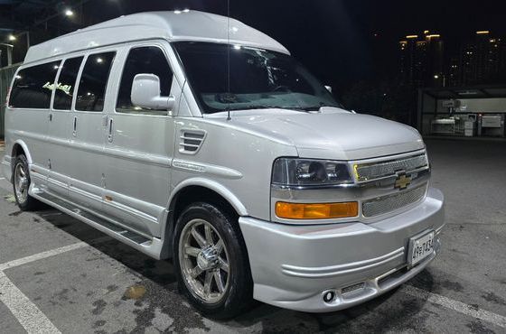 Chevrolet Express Van 6.0 — пробег 65 000 км — фото 2 из 5