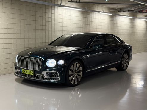 Bentley Flying Spur 4.0 — пробег 19 000 км — фото 2 из 5