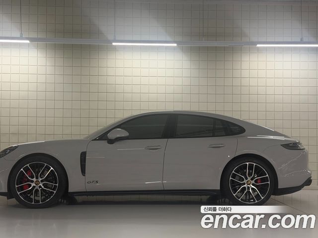 Porsche Panamera 4.0 GTS — пробег 56 500 км — фото 3 из 5