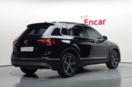 Volkswagen Tiguan 2.0 TDI Prestige — пробег 136 361 км — фото 2 из 5