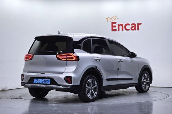 Kia Niro Air — пробег 92 224 км — фото 2 из 5