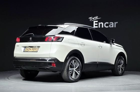 Peugeot 3008 1.2 Pure Tech Allure — пробег 102 773 км — фото 2 из 5