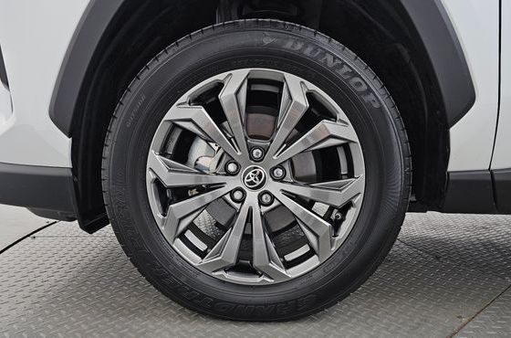 Toyota RAV4 2.5 2WD Hybrid XLE — пробег 14 699 км — фото 5 из 5