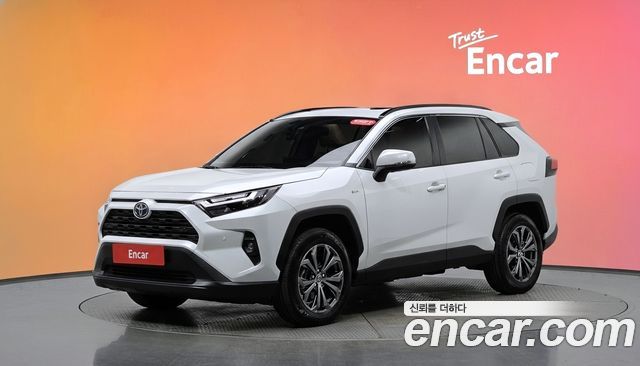 Toyota RAV4 2.5 2WD Hybrid XLE — пробег 14 699 км — фото 1 из 5