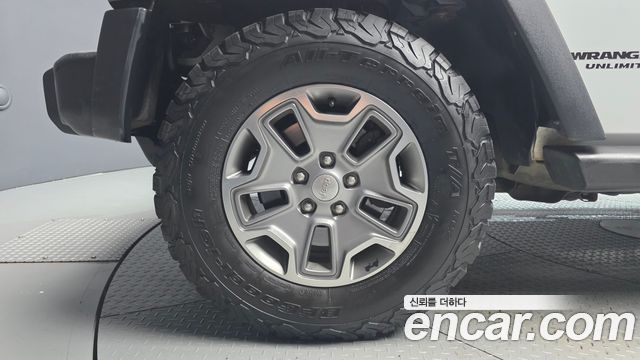 Jeep Wrangler 2.8 Diesel Rubicon 4Door — пробег 142 074 км — фото 5 из 5