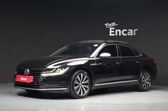 Volkswagen Arteon 2.0 TDI Premium — пробег 134 730 км — фото 1 из 5