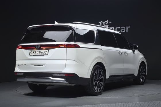 Kia Carnival Diesel 9-Seater Noblesse — пробег 99 019 км — фото 2 из 5