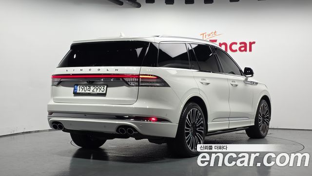 Lincoln Aviator 3.0 Black Label AWD — пробег 37 002 км — фото 2 из 5