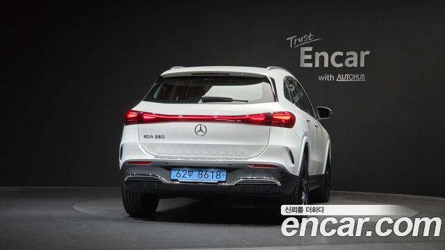 Mercedes-Benz EQA EQA250 AMG Line — пробег 1 338 км — фото 4 из 5