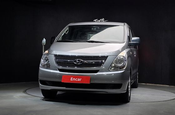 Hyundai Starex 12-Seater Wagon CVX Deluxe — пробег 205 871 км — фото 3 из 5