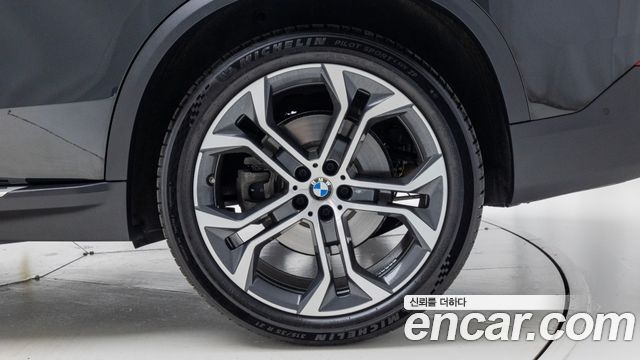 BMW X5 xDrive 40i xLine — пробег 80 750 км — фото 5 из 5