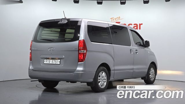 Hyundai Starex 3-Seater VAN Smart — пробег 207 194 км — фото 2 из 5