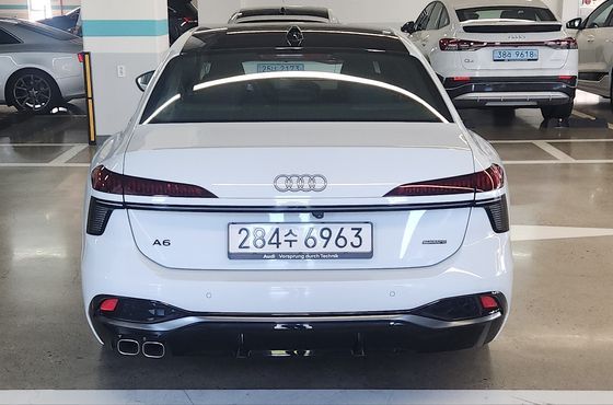 Audi A6 40 TDI Quattro S Line — пробег 1 300 км — фото 3 из 5
