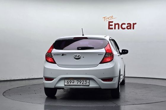 Hyundai Accent WIT 1.4 VVT Premier — пробег 42 849 км — фото 4 из 5