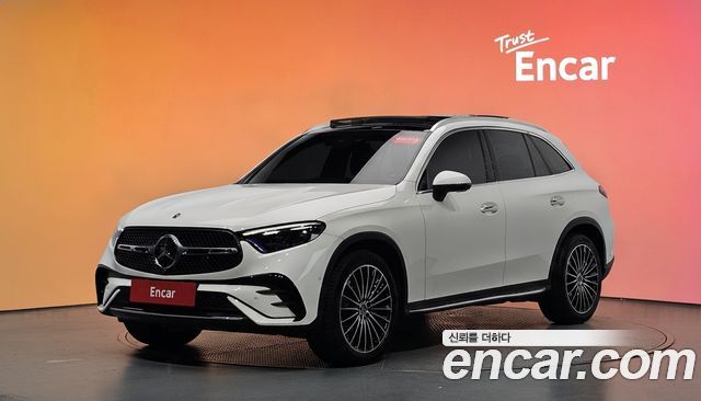 Mercedes-Benz GLC-Class GLC300 4MATIC AMG Line — пробег 28 179 км — фото 1 из 5
