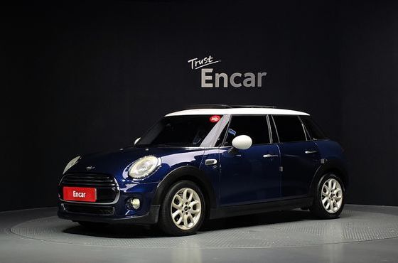 Mini Cooper 5Door HIGH 3rd — пробег 147 778 км — фото 1 из 5